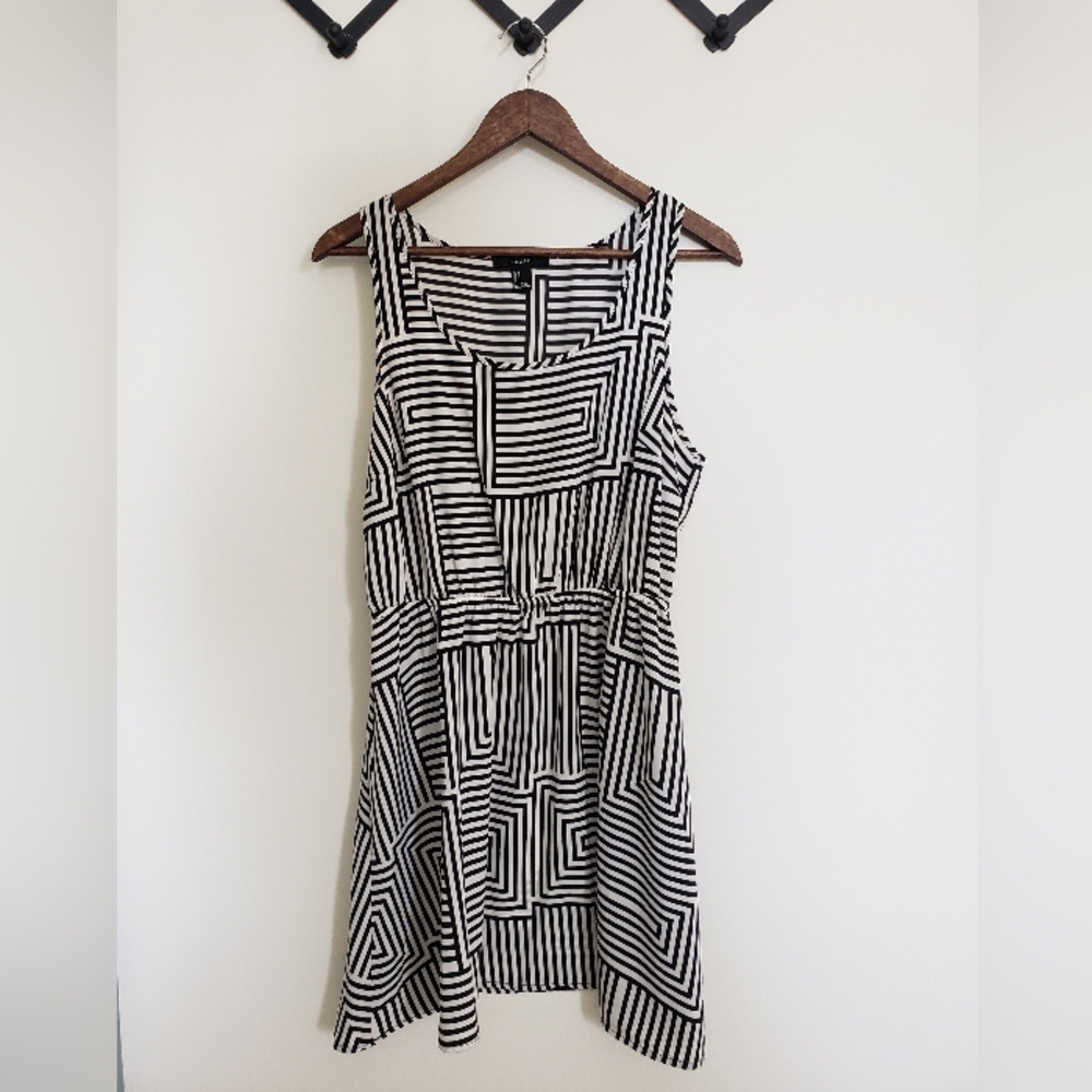 Casual geometric dress
